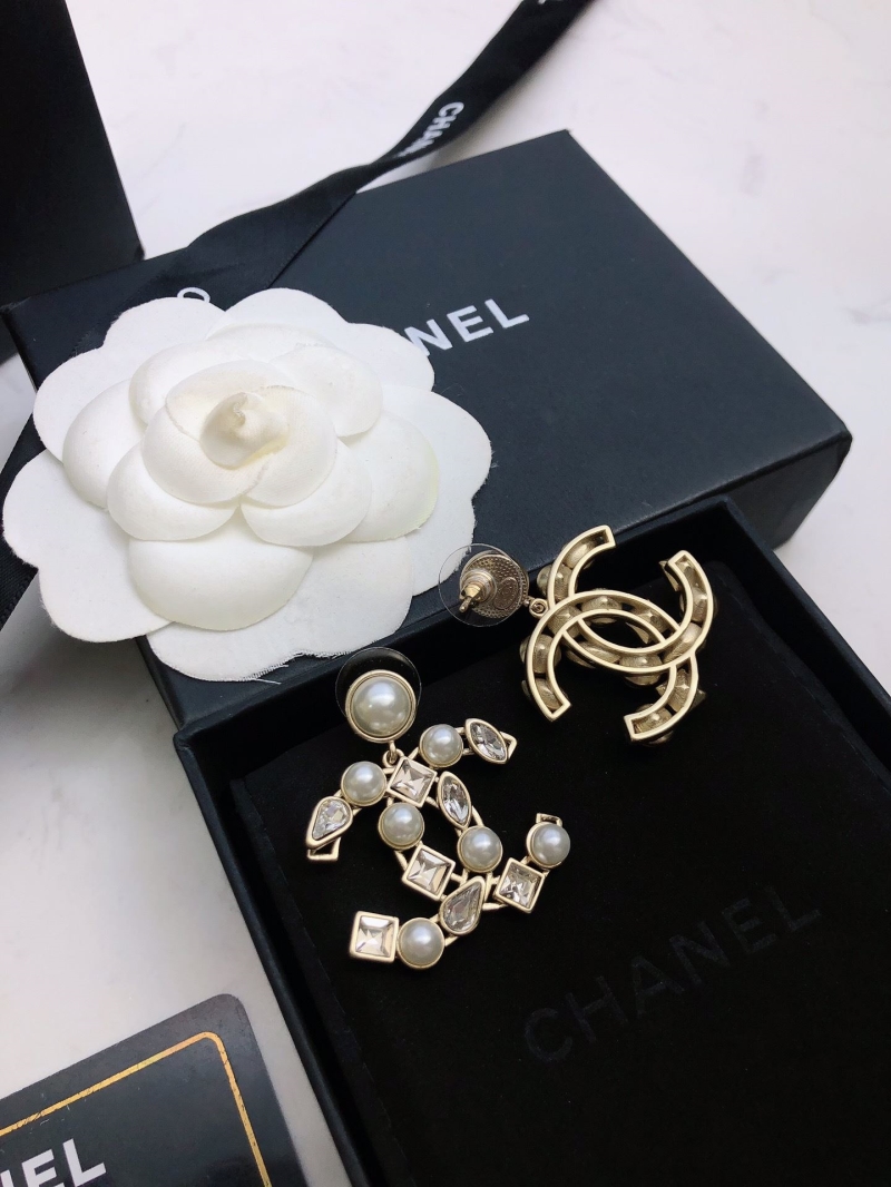 Ch**el earrings